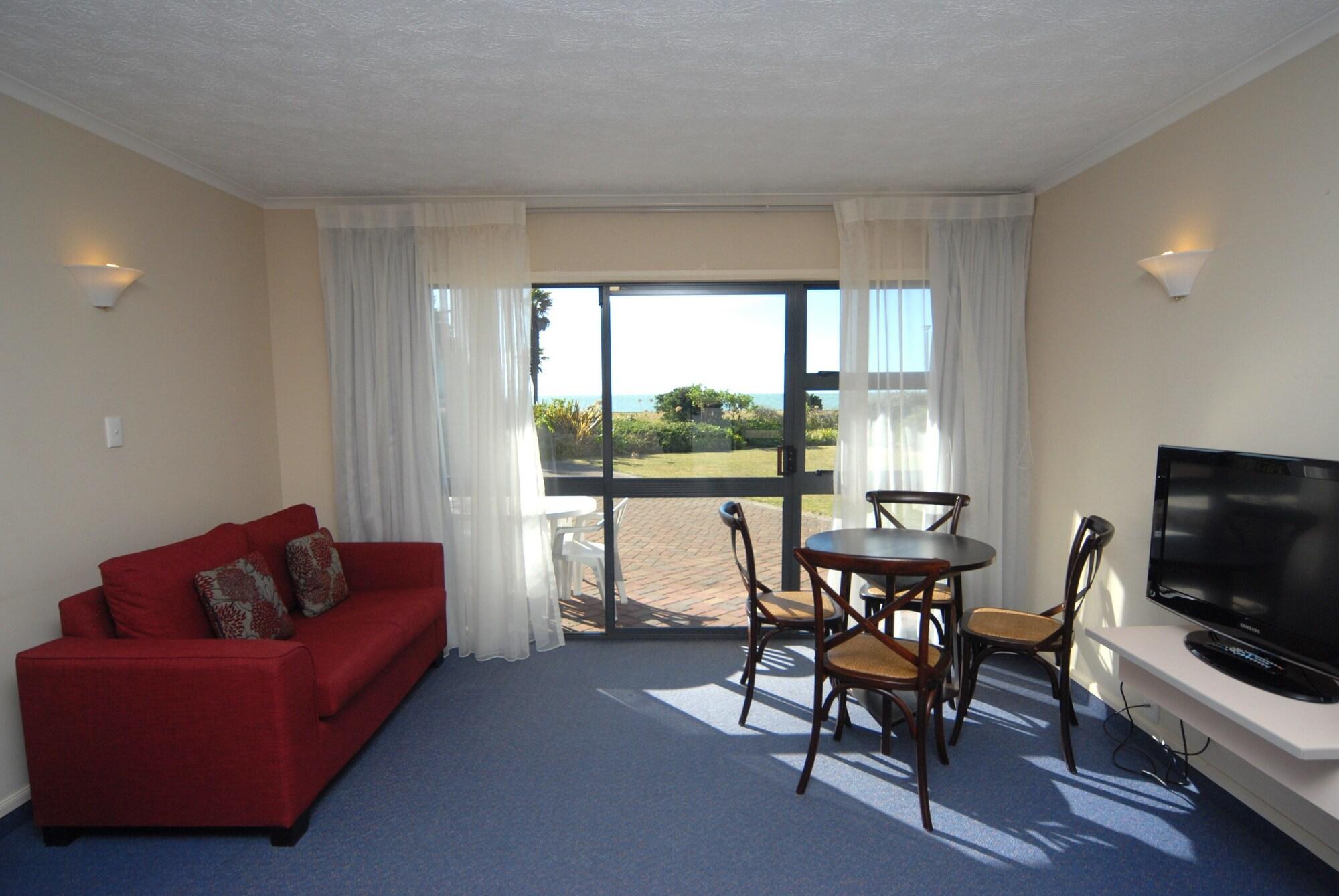 Harbour View Motel On Ahuriri Beach In Napier Nz With Sea View Suites Exterior photo