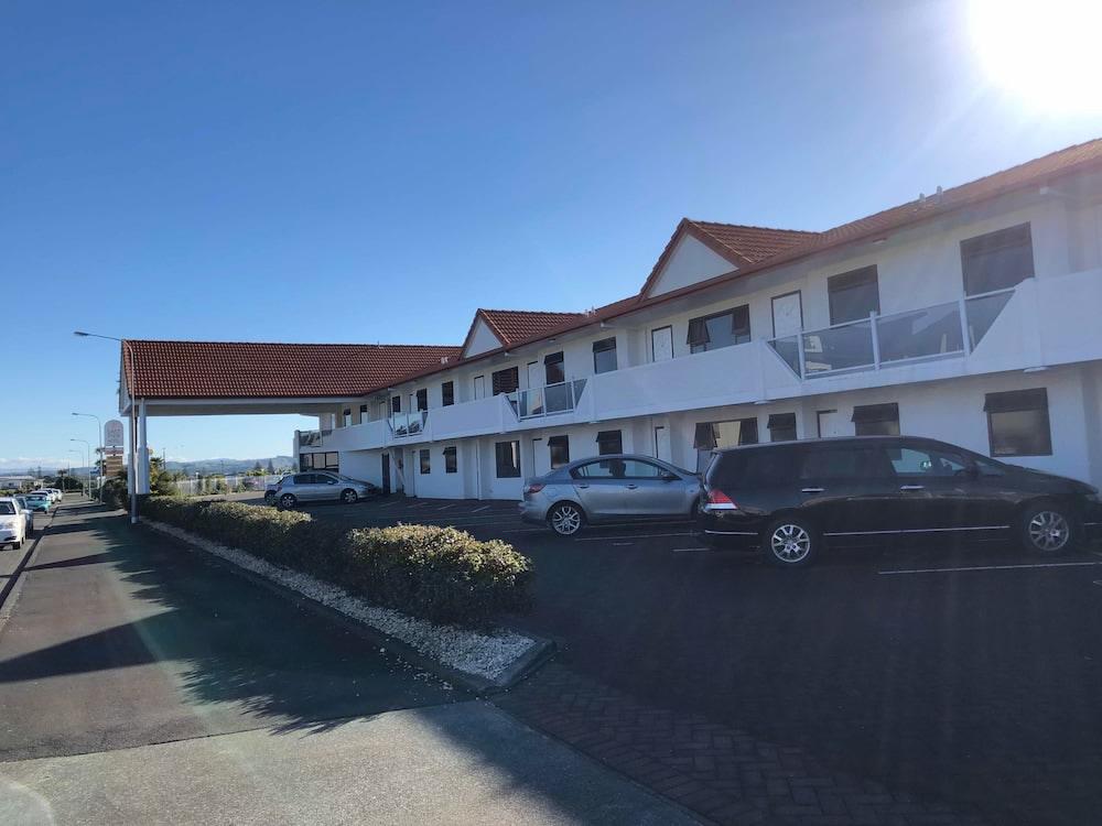 Harbour View Motel On Ahuriri Beach In Napier Nz With Sea View Suites Exterior photo