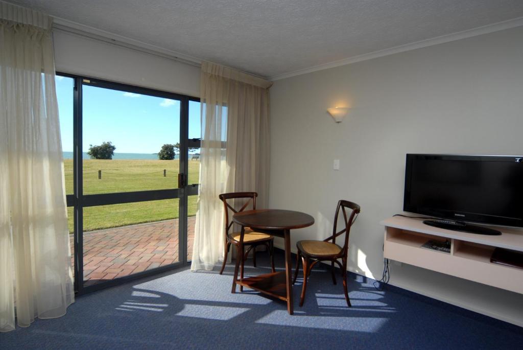 Harbour View Motel On Ahuriri Beach In Napier Nz With Sea View Suites Room photo